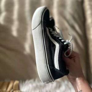 Women’s platform vans